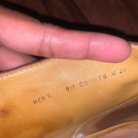 Cole haan size 9.5   - Picture 9 of 9